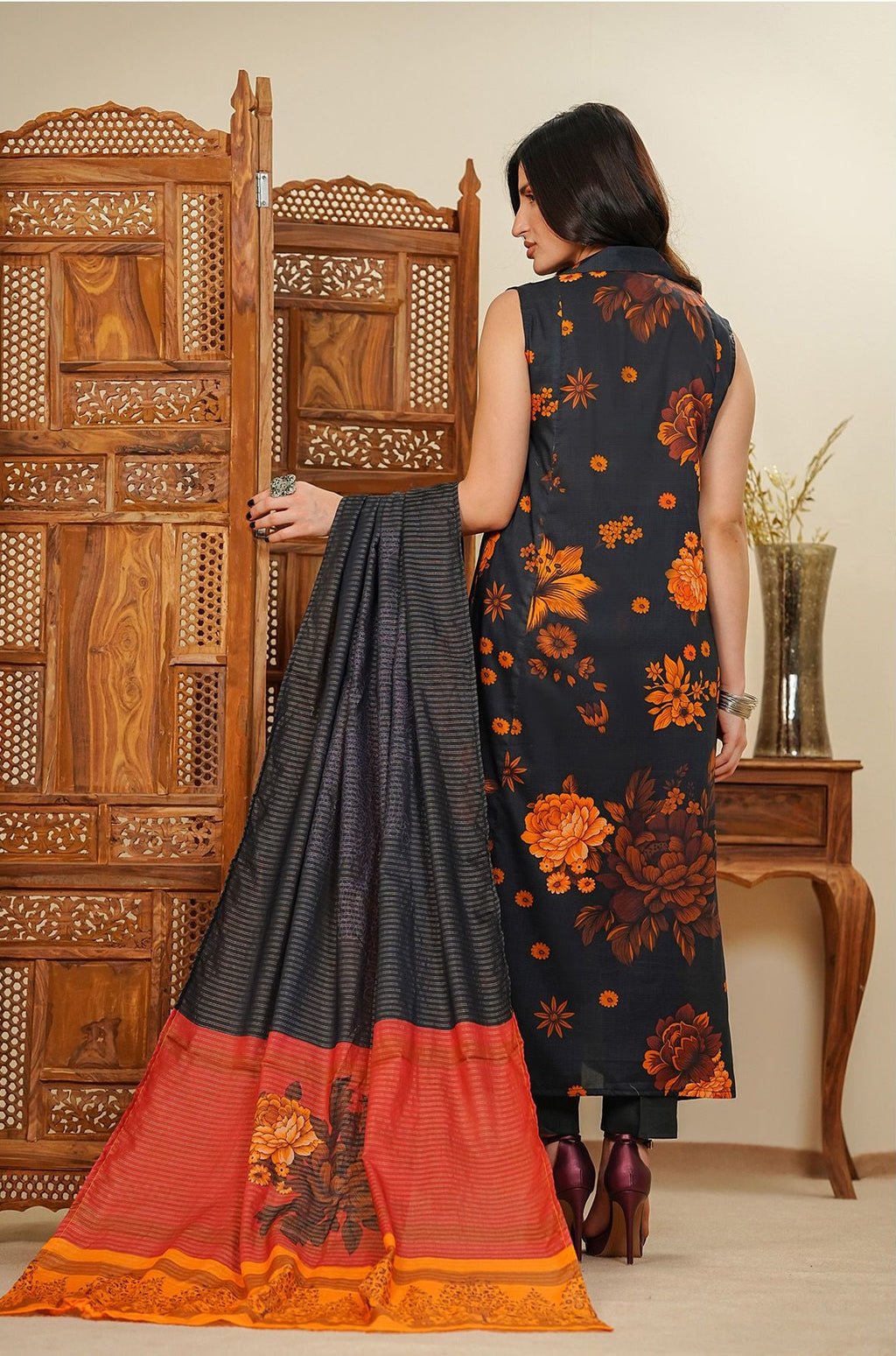 Nikhar by Meerab - Spring Summer 3-Piece Unstitched Lawn Suit