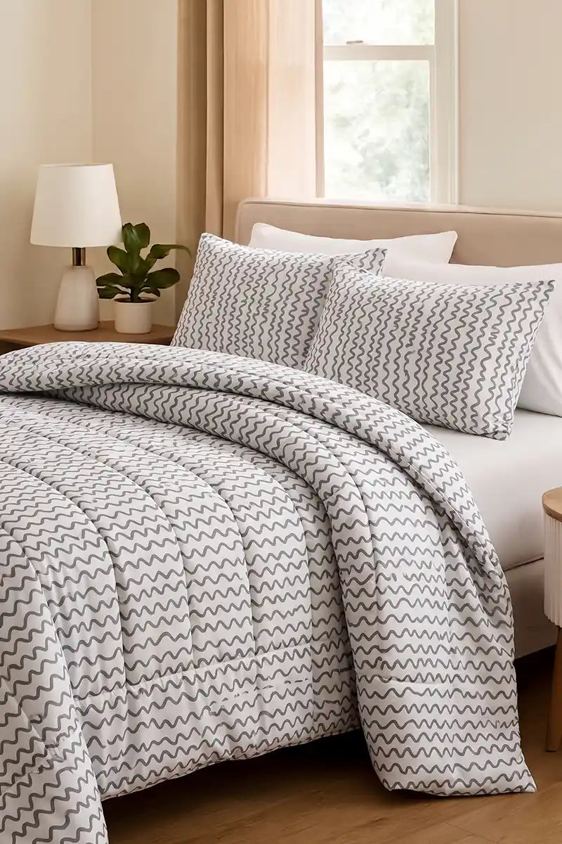 Premium Double Bed Comforter – Comfort & All-Season Warmth (Crisp White)