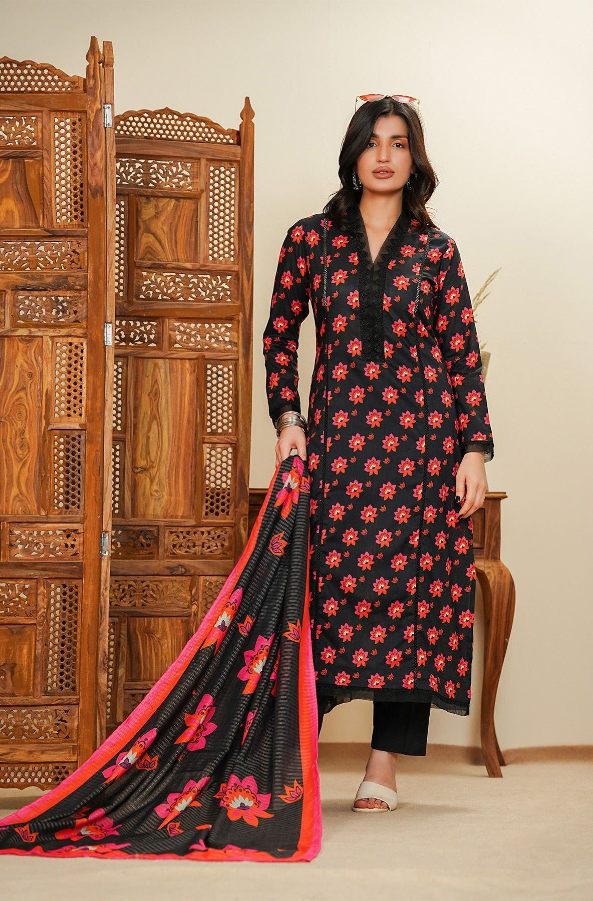 Nikhar by Meerab - Spring Summer 3-Piece Unstitched Lawn Suit
