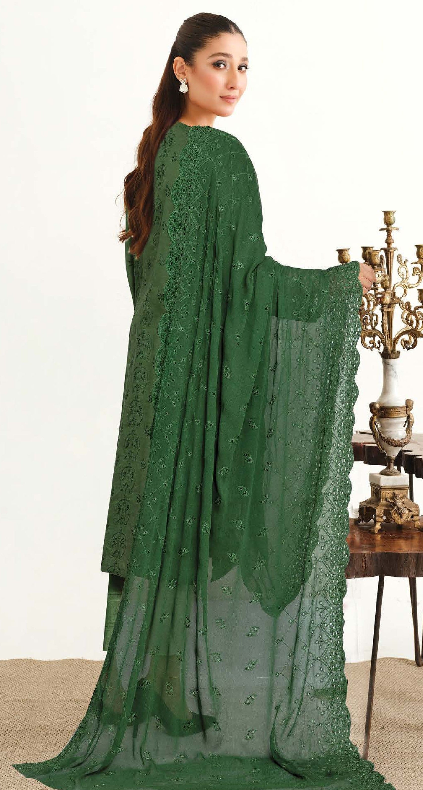 JOHRA-Yasheem Chikankari Lawn 3 Piece Suit