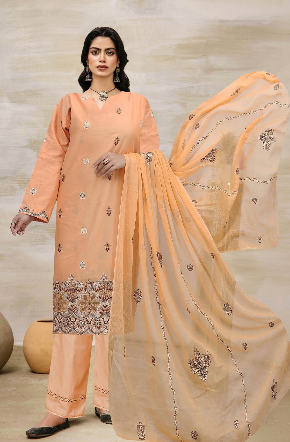 UK – Nora (Vol-1518 &1519) Embroidered 3-Piece Lawn