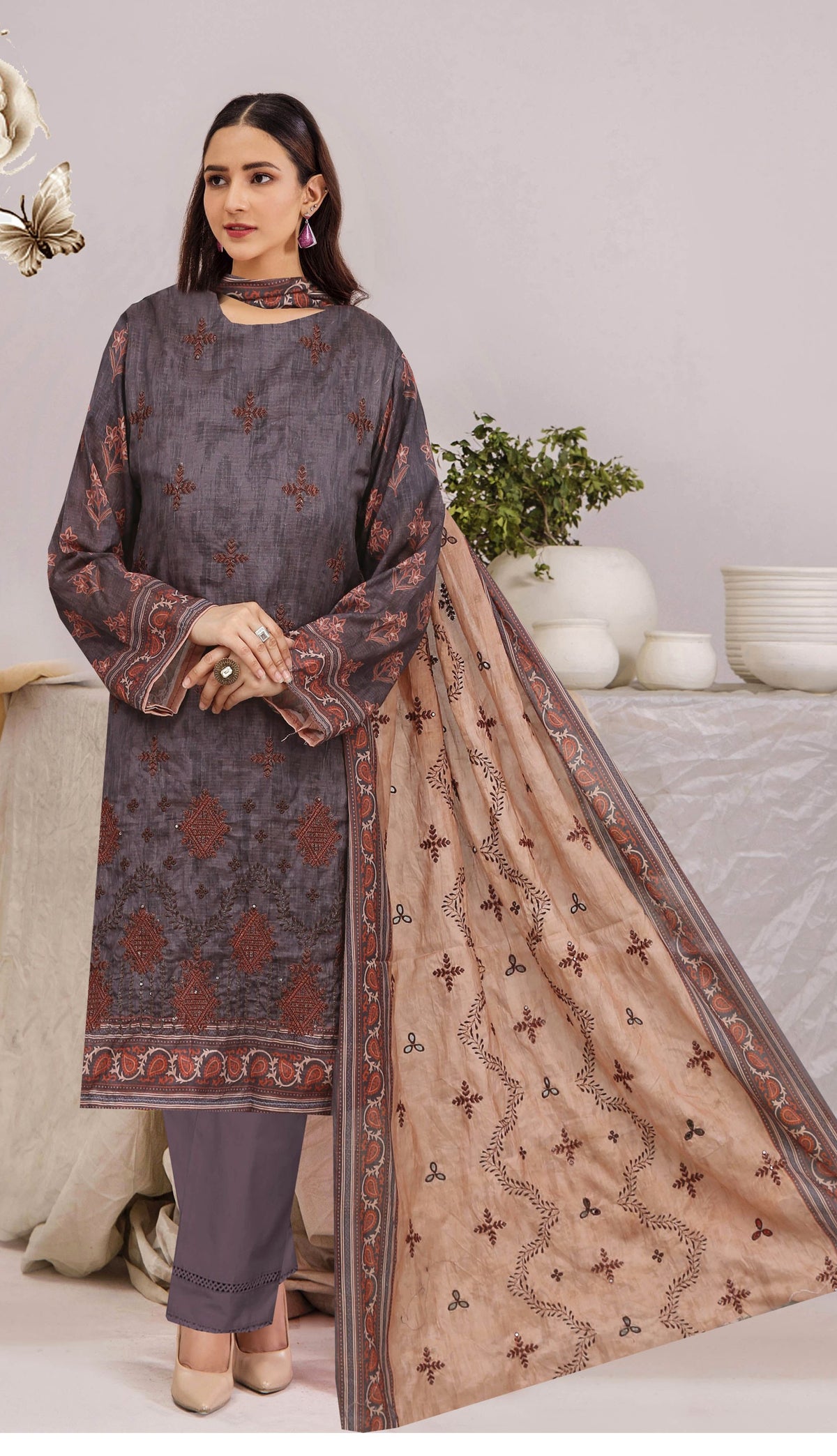 Usman Kashif – Diya Lawn Embroidered 3 Piece Suit