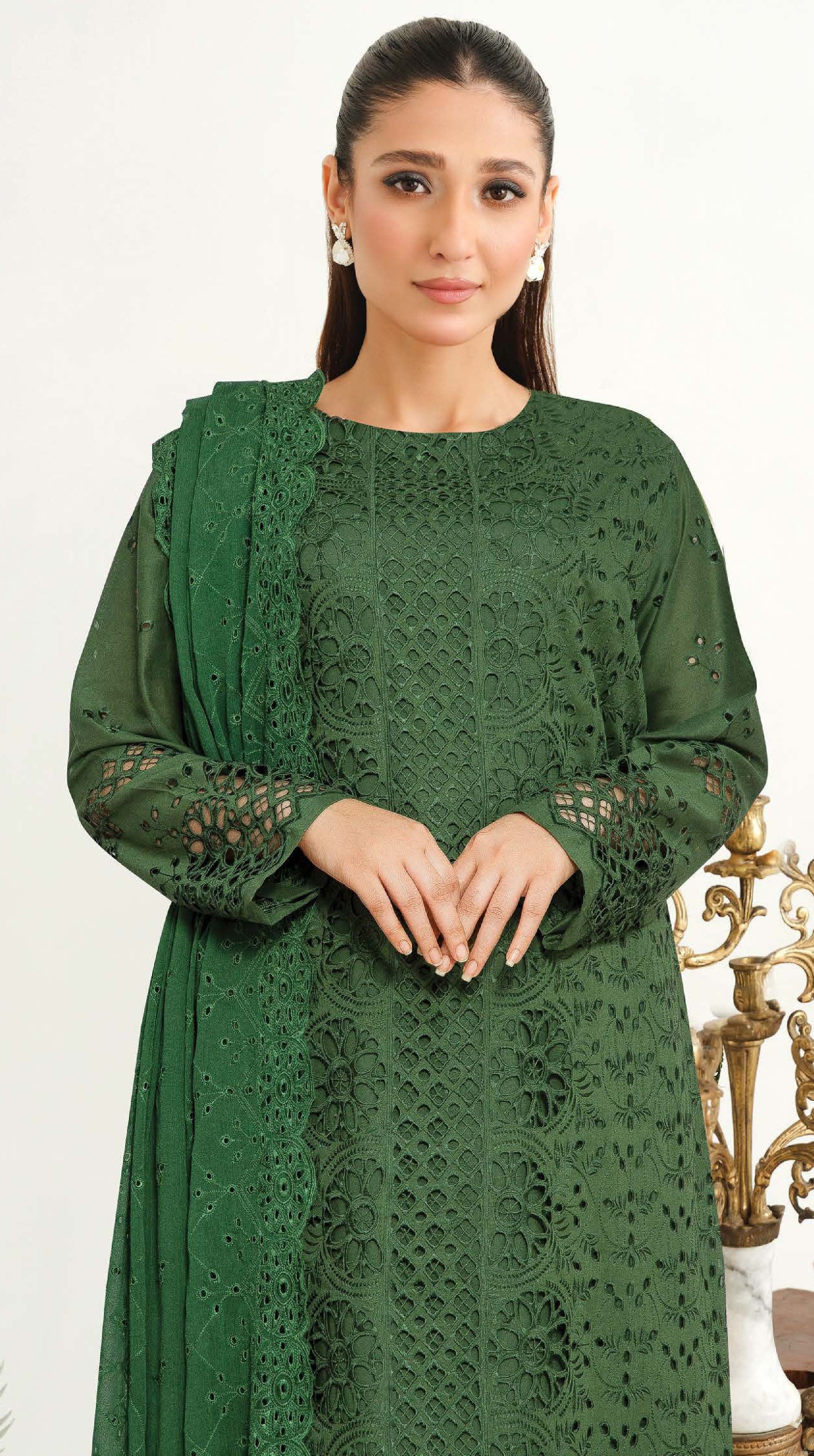 JOHRA-Yasheem Chikankari Lawn 3 Piece Suit