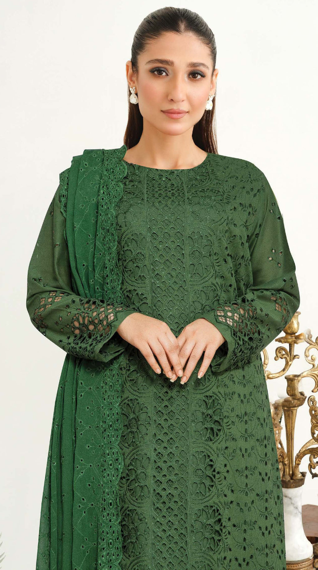 Johra-Yasheem Chikankari Lawn 3 Piece Suit