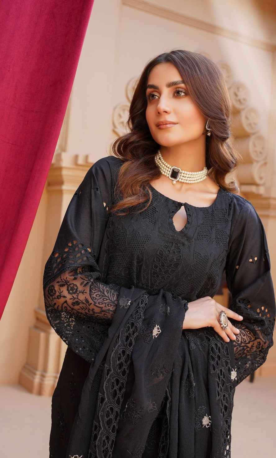 Bareeza izel – Unstitched 3-Piece Embroidered Lawn Suit