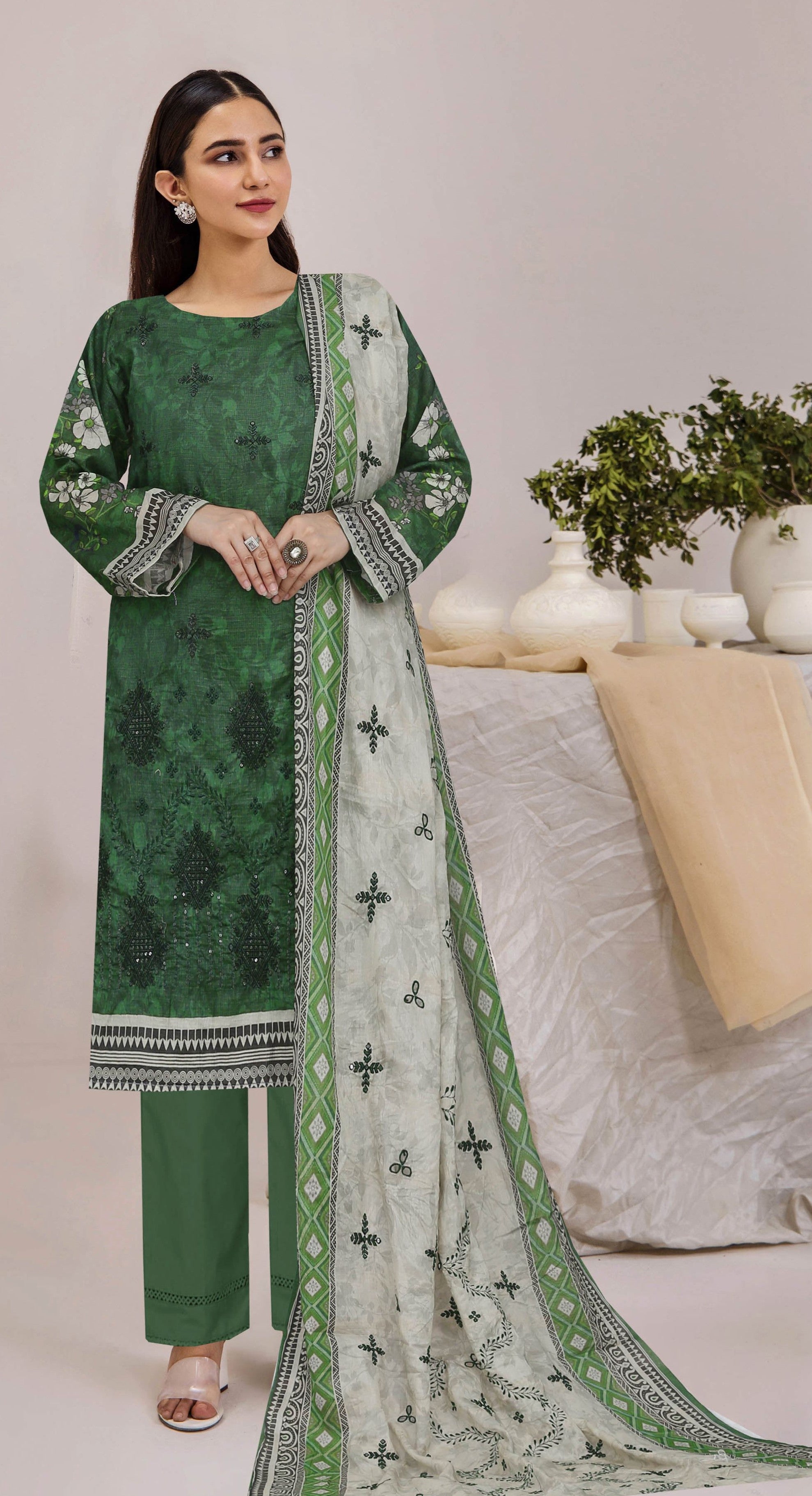 Usman Kashif – Diya Lawn Embroidered 3 Piece Suit