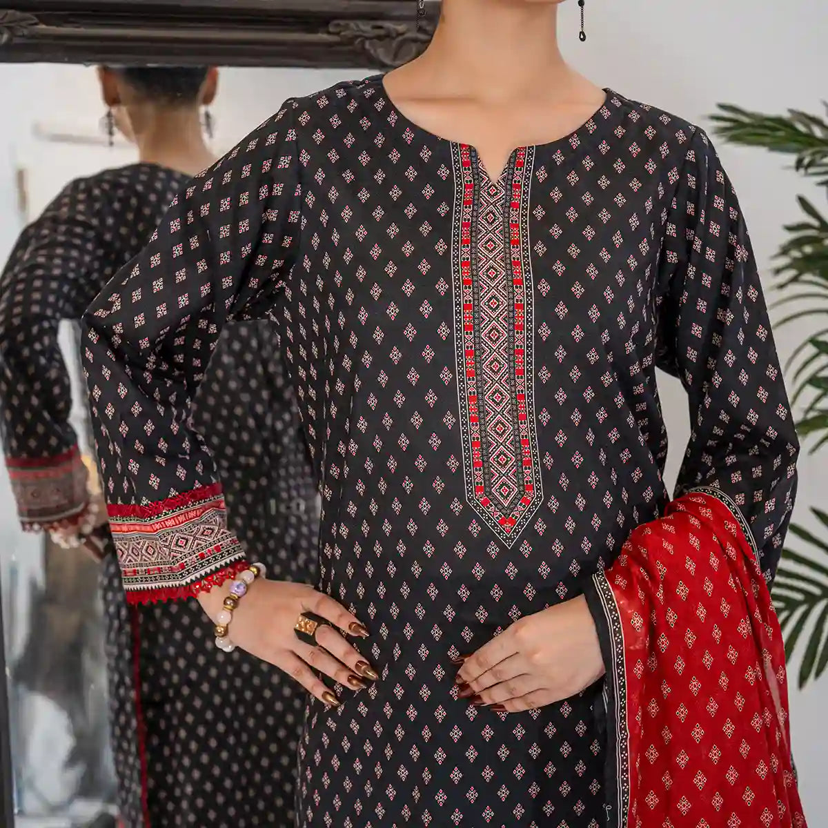 Parthia By KBC Fashion - 3PC Unstitched Printed Cambric Suit (Black)