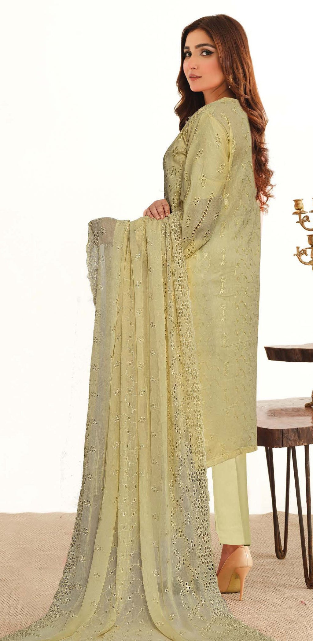 Johra-Yasheem Chikankari Lawn 3 Piece Suit
