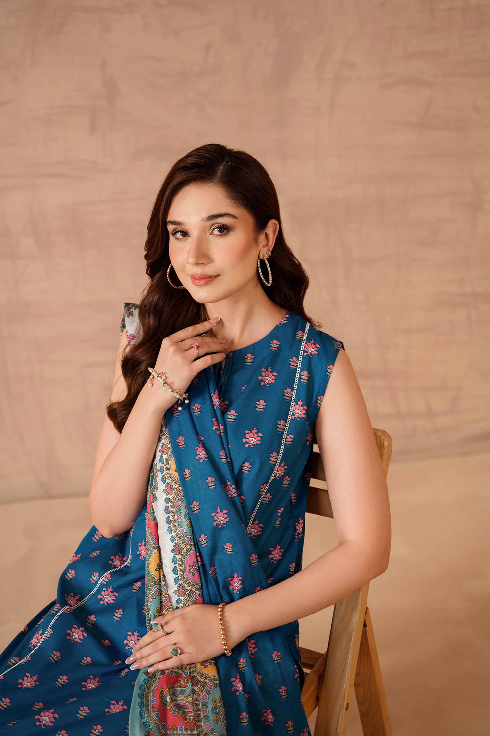 Nishat Unstitch 3PC Printed Lawn (blue)