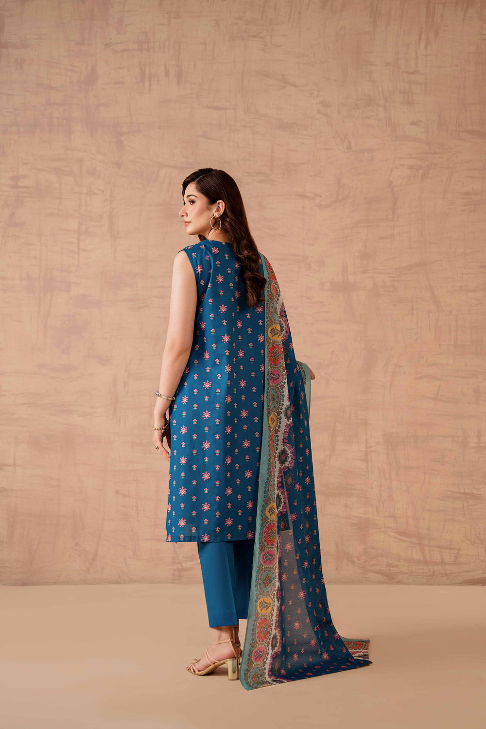 Nishat Unstitch 3PC Printed Lawn (blue)