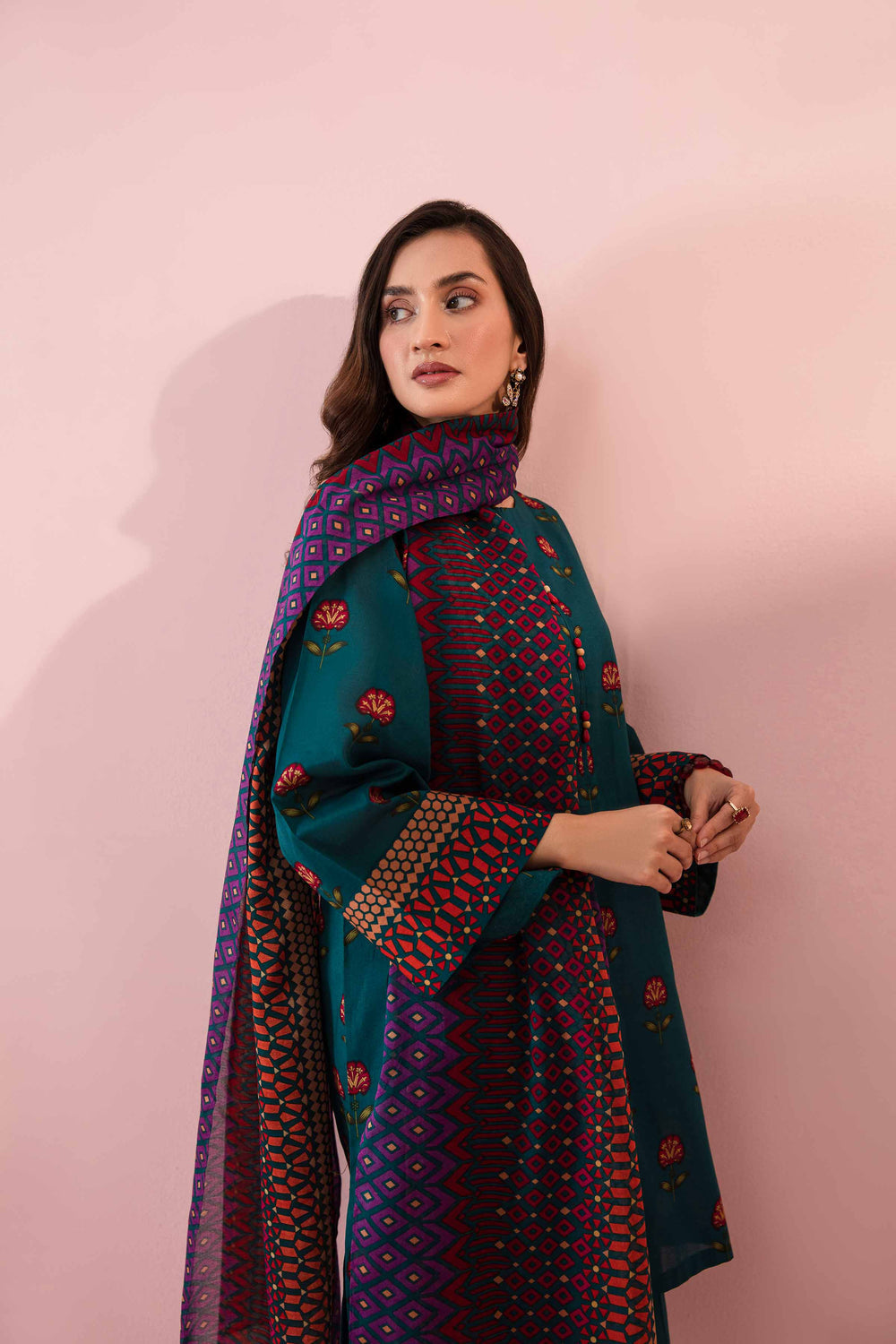 Nishat Unstitch 3PC Printed Lawn (dark green)
