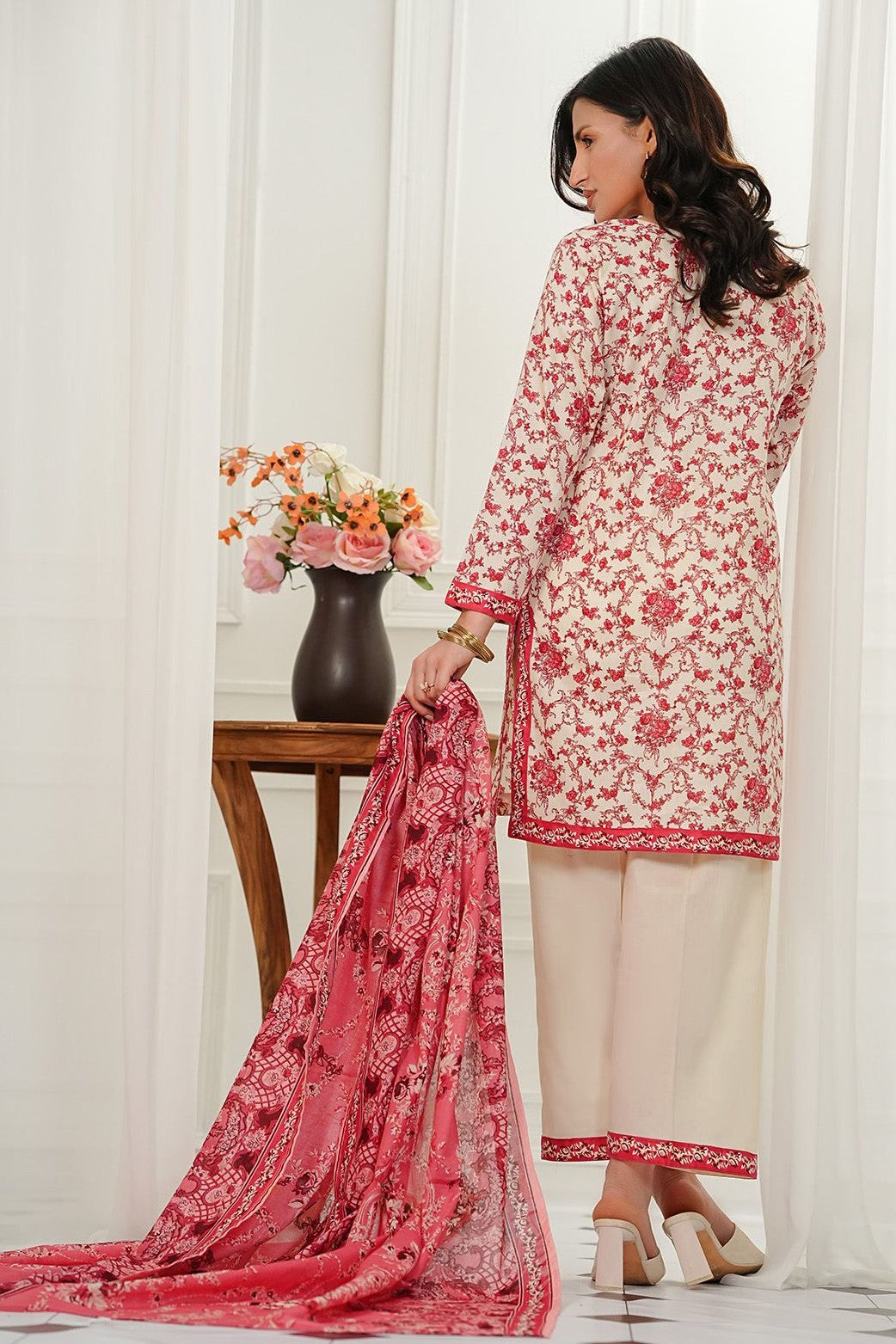 KAYSERIA – HUSN-3 Piece Unstitched Lawn Suit