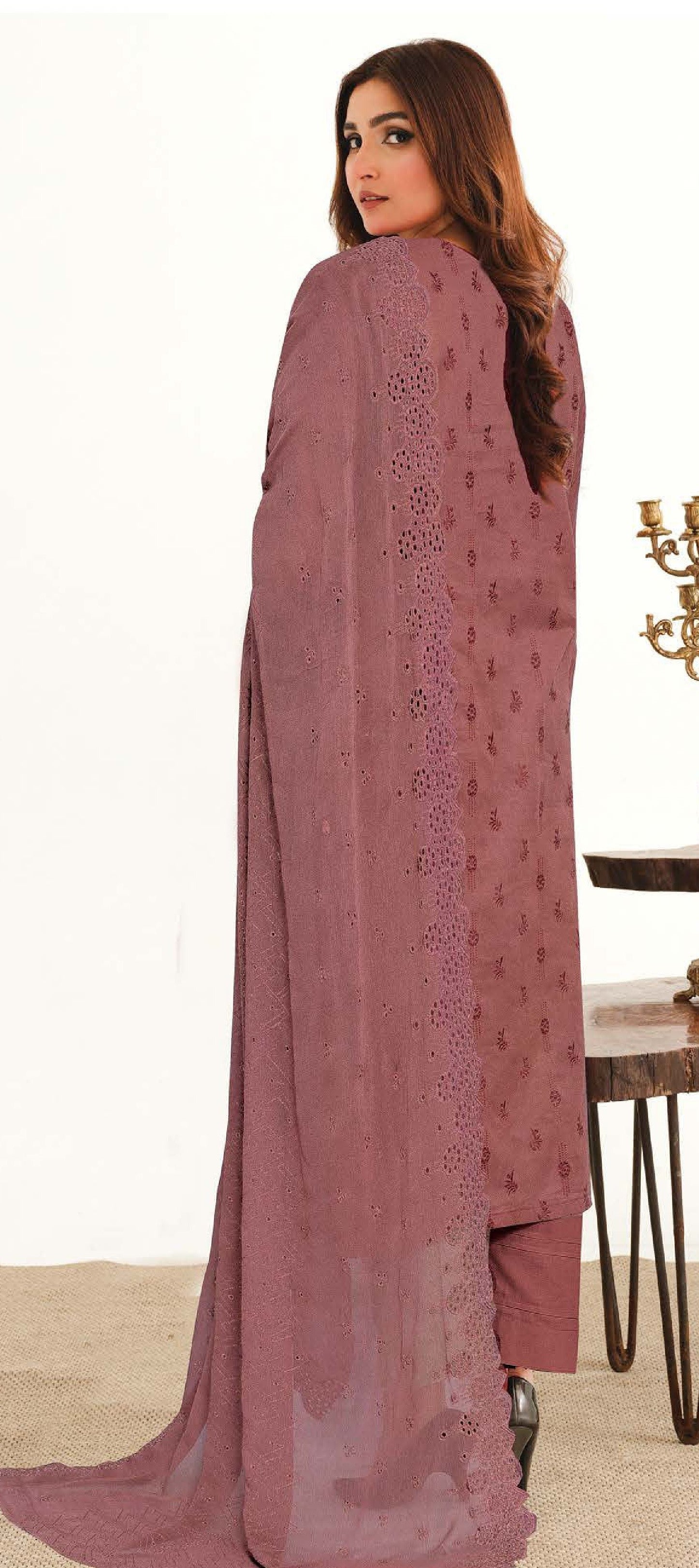 JOHRA-Yasheem Chikankari Lawn 3 Piece Suit