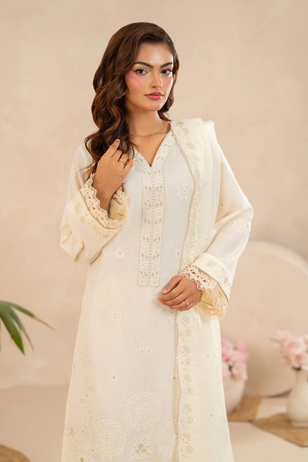Zunaira Zamal-3PC-Embroidery Unstitch Lawn (Champagne)