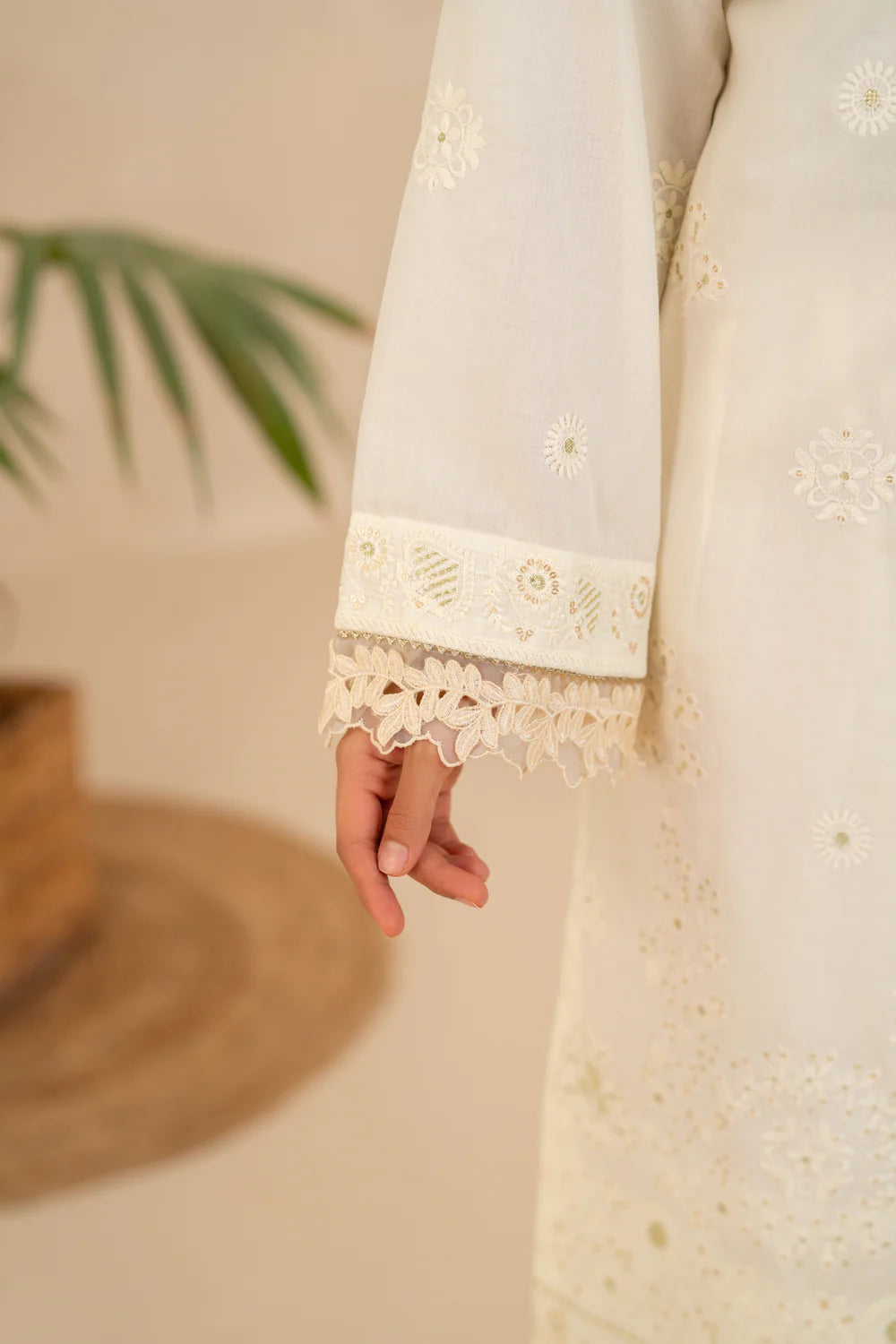 Zunaira Zamal-3PC-Embroidery Unstitch Lawn (Champagne)
