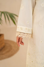 Zunaira Zamal-3PC-Embroidery Unstitch Lawn (Champagne)