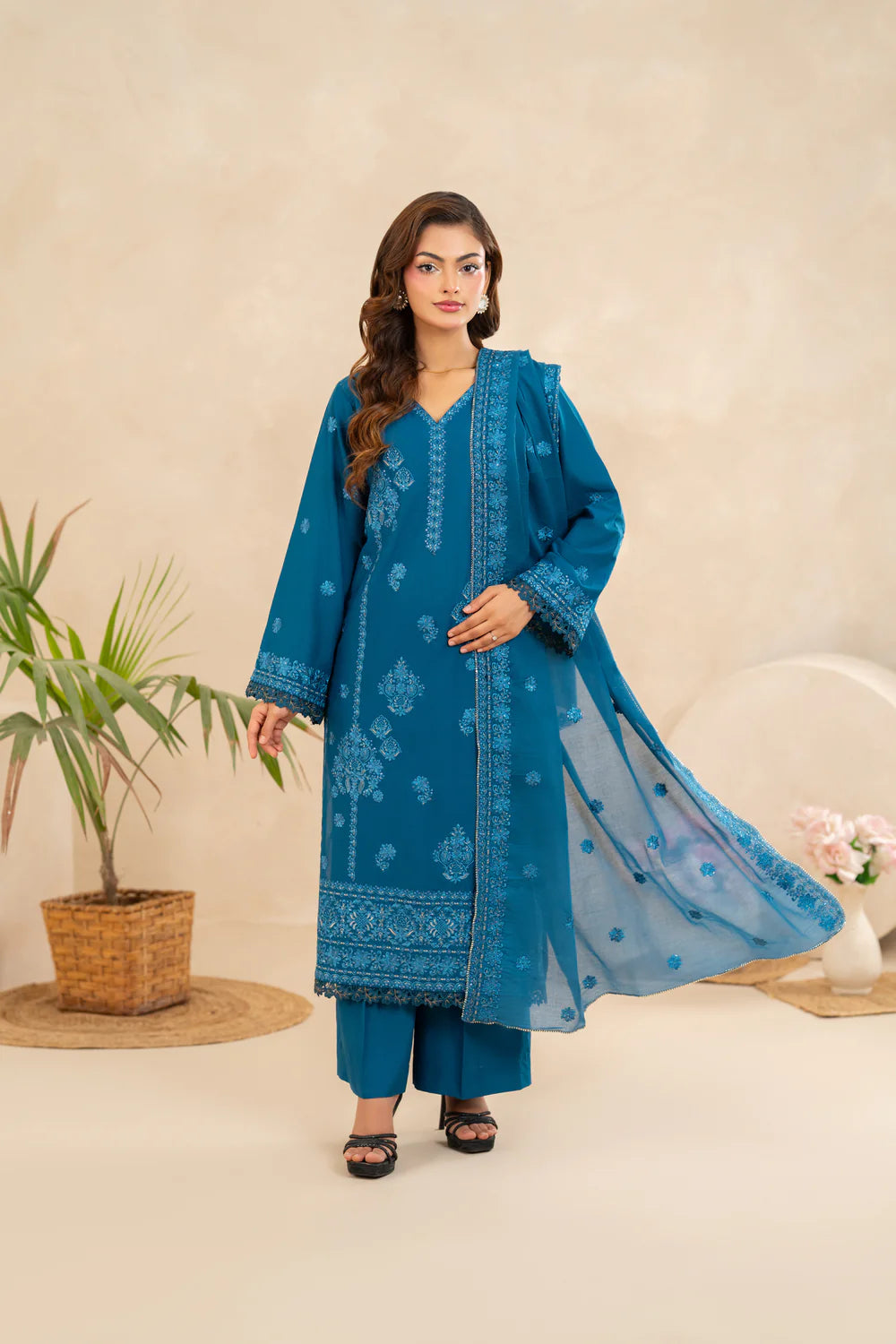 Zunaira Zamal-3PC-Embroidery Unstitch Lawn (Royal Blue)