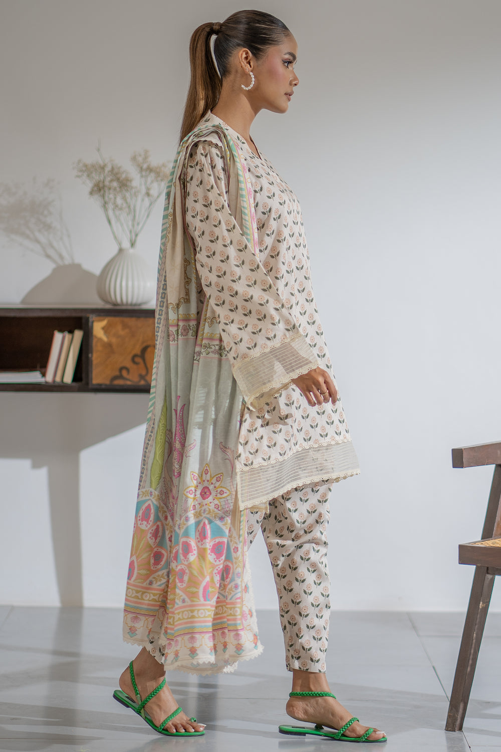 Ego Slide Away – 3PC Unstitched Lawn (cream)