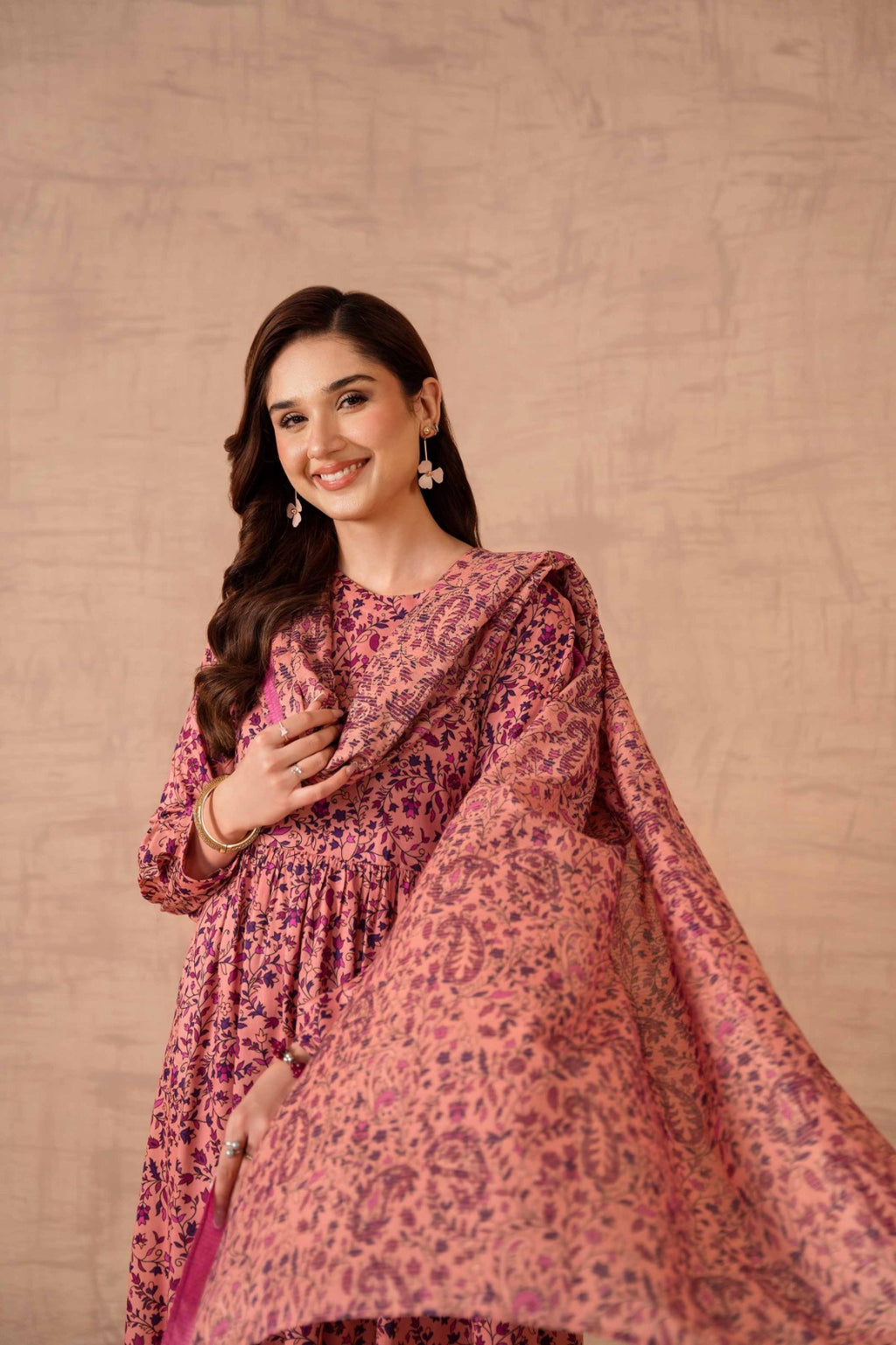 Nishat Unstitch 3PC Printed Lawn (dusty rose)