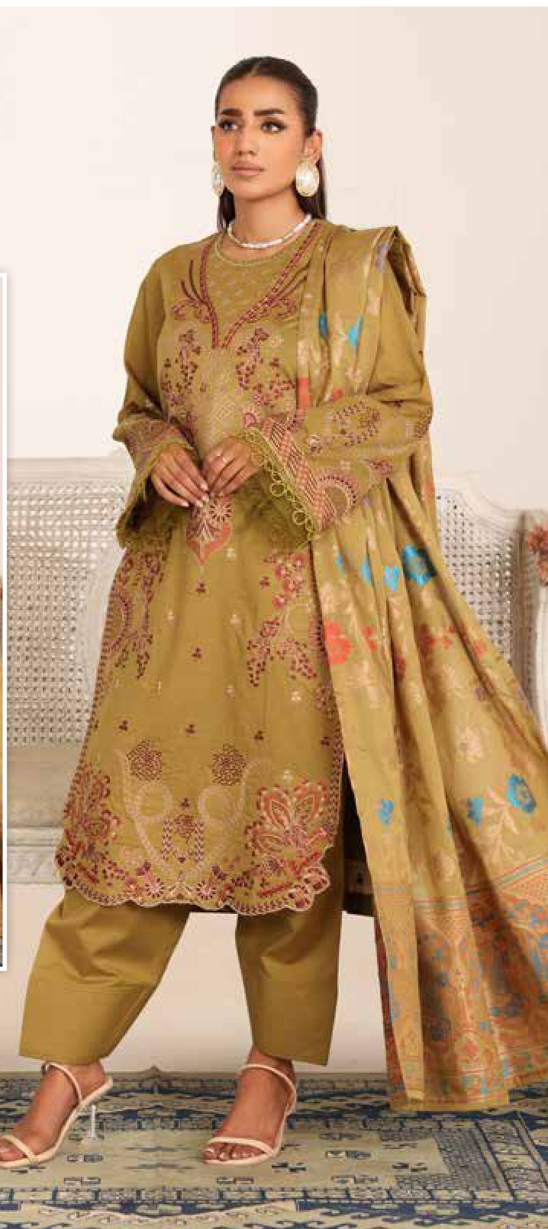 Johra “Milza” – Embroidered Lawn with Jacquard Dupatta