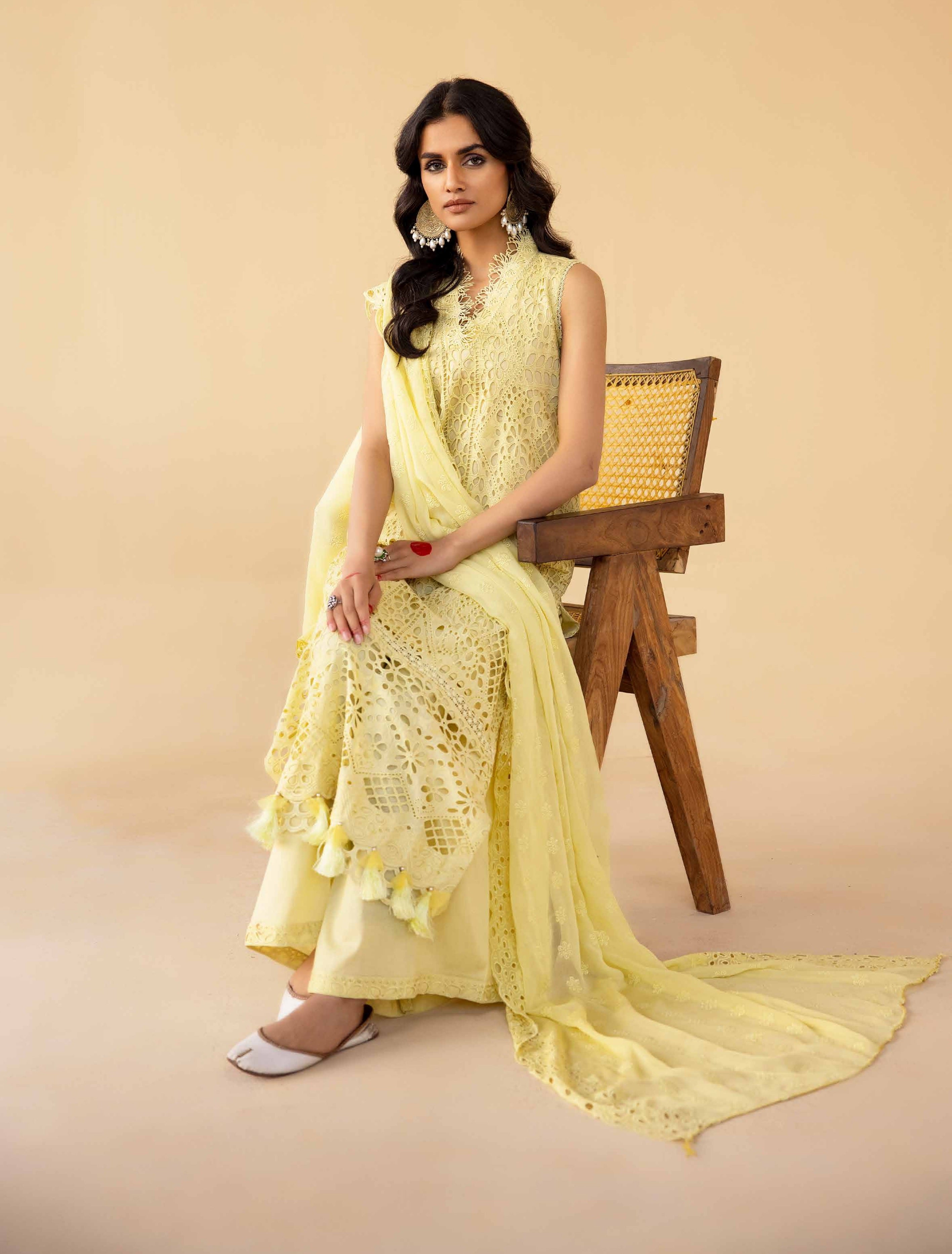 ZAREENA BY JOHRA - Unstitched 3PC Chikenkari