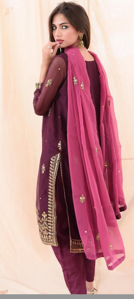 Asim Jofa Embroidered Chiffon 3-Piece Suit
