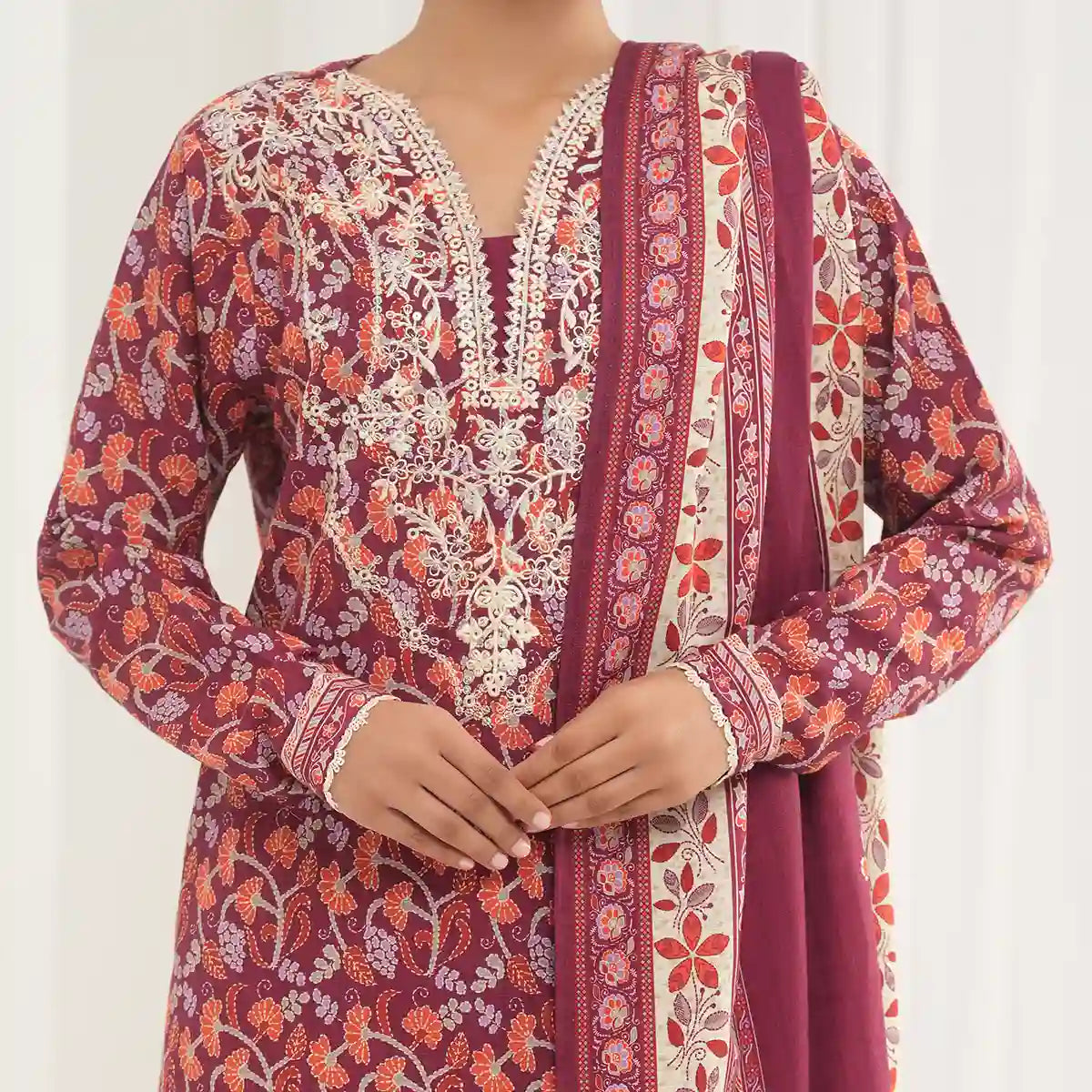 Tehzeeb by KBC Fashion – 3 Pcs Unstitched Embroidered Khaddar - Maroon