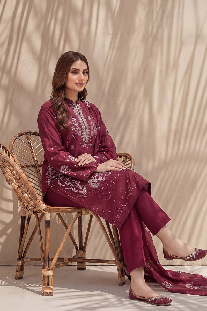 Mahanoor by Breeza Fashion - 3PC Unstitched Embroidered Lawn Suit (Maroon)