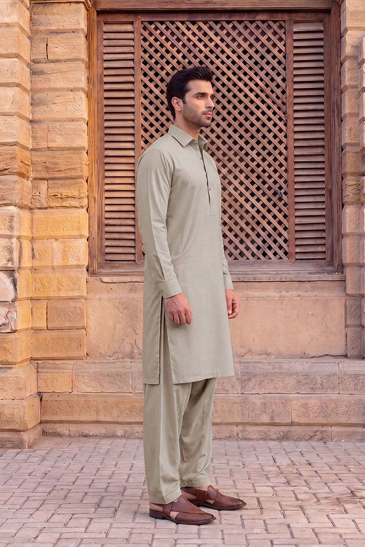 Gul Ahmed – Men’s Unstitched Wash & Wear Fabric (Gray)
