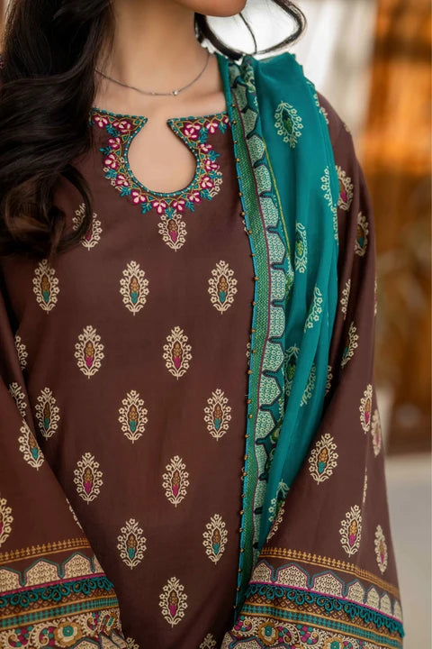 Inaya By KBC Fashion – 3 Pcs Unstitched Printed Lawn Suit (Brown)
