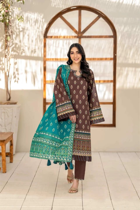 Inaya By KBC Fashion – 3 Pcs Unstitched Printed Lawn Suit (Brown)