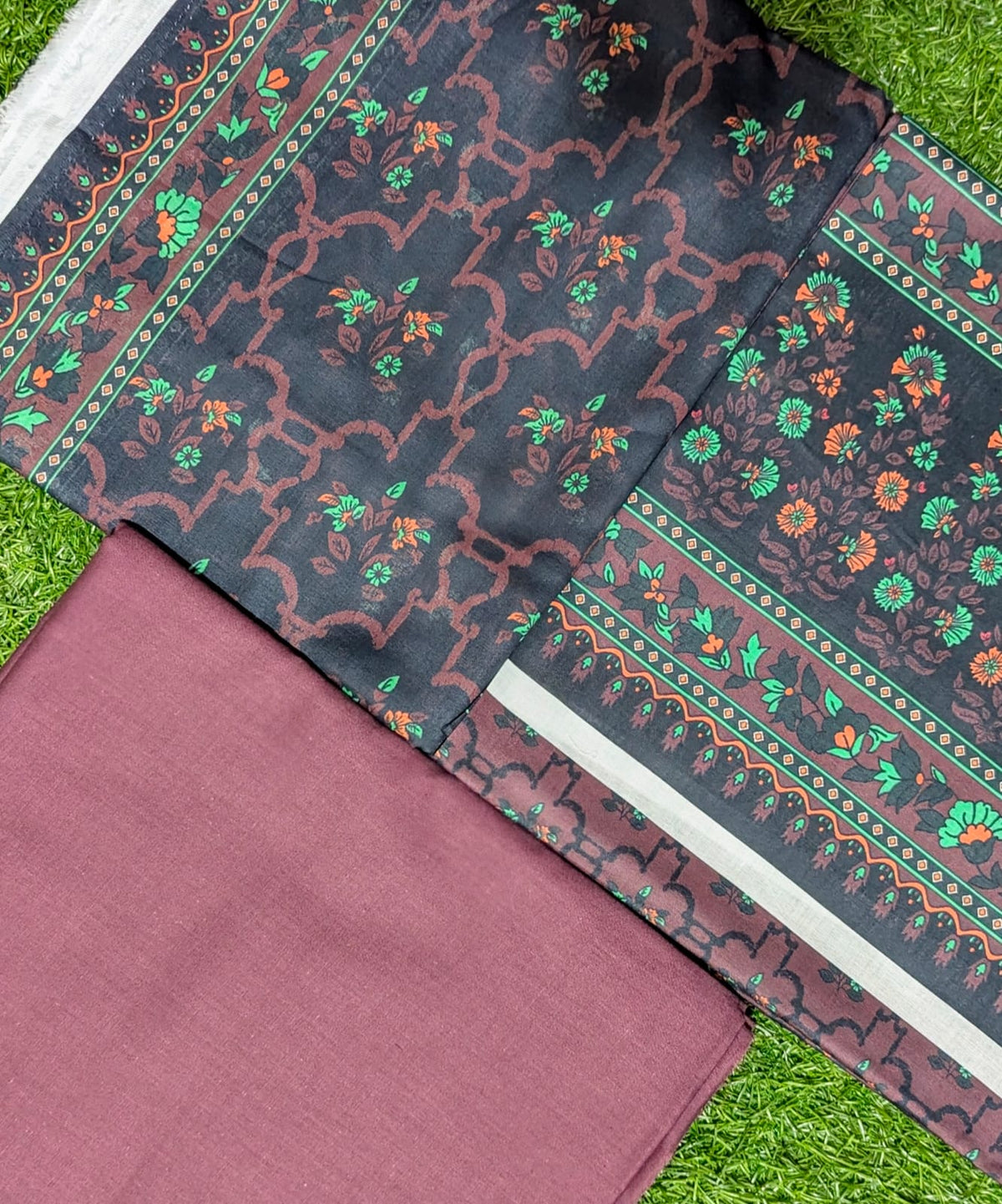BIN SAEED | 3-Piece Printed Lawn Suit