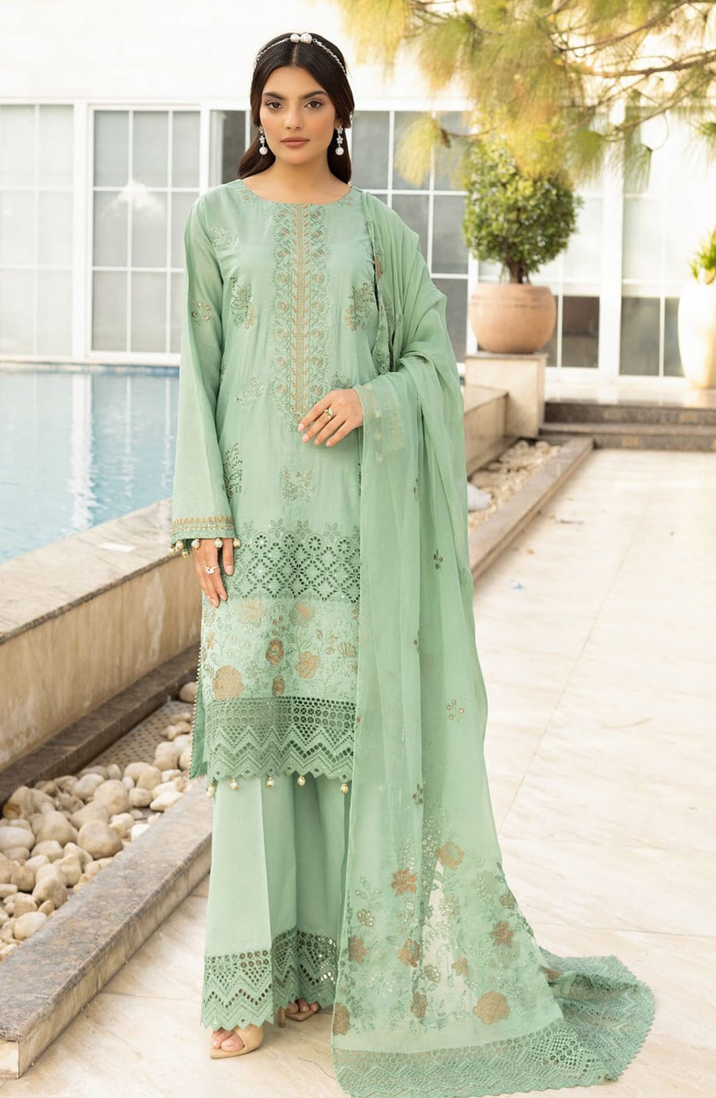 Lawnkari by Bunai Embroidered Lawn Unstitched 3 Piece Suit