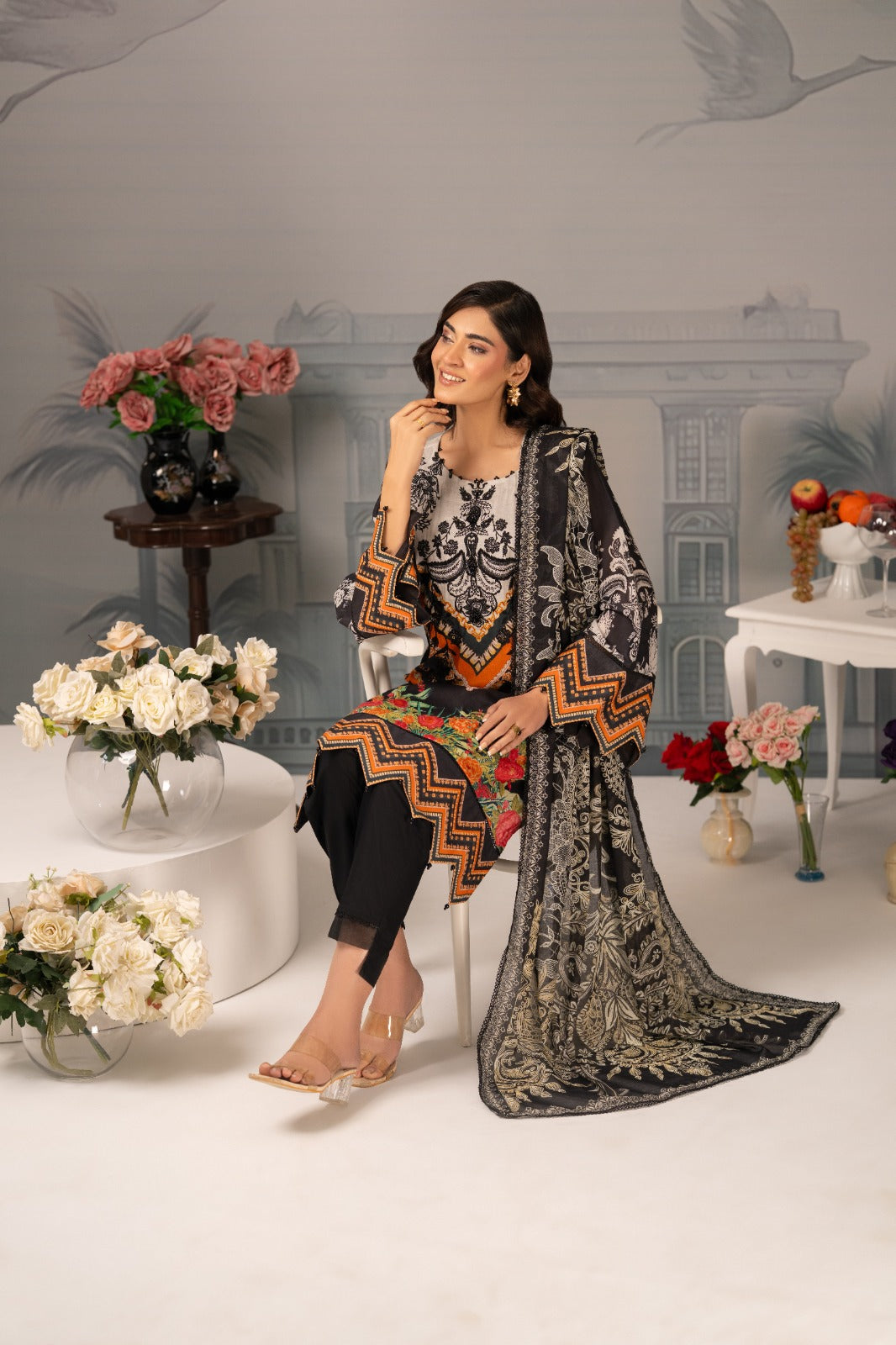 Zarwan by KBC Fashion – Embroidered Neckline | Lawn 3Piece suit (Black & Floral)
