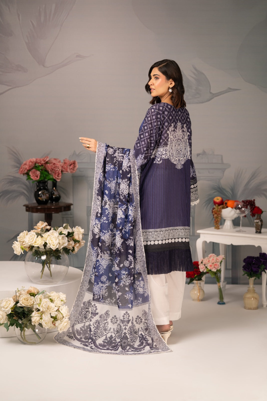 Zarwan by KBC Fashion – Embroidered Neckline | Lawn 3Piece suit (Purple & White)