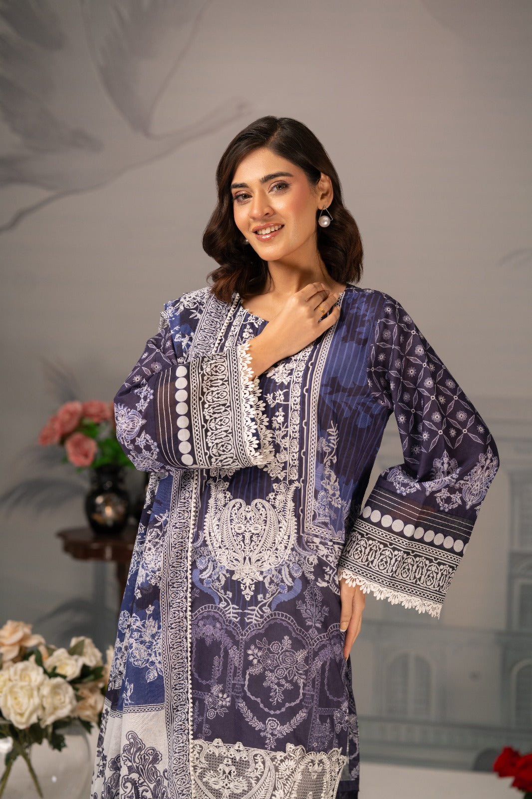 Zarwan by KBC Fashion – Embroidered Neckline | Lawn 3Piece suit (Purple & White)