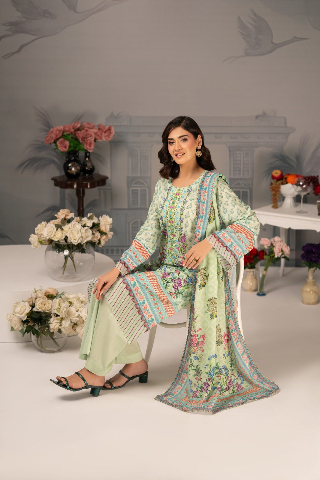 Zarwan by KBC Fashion – Embroidered Neckline | Lawn 3Piece suit (Light Green)