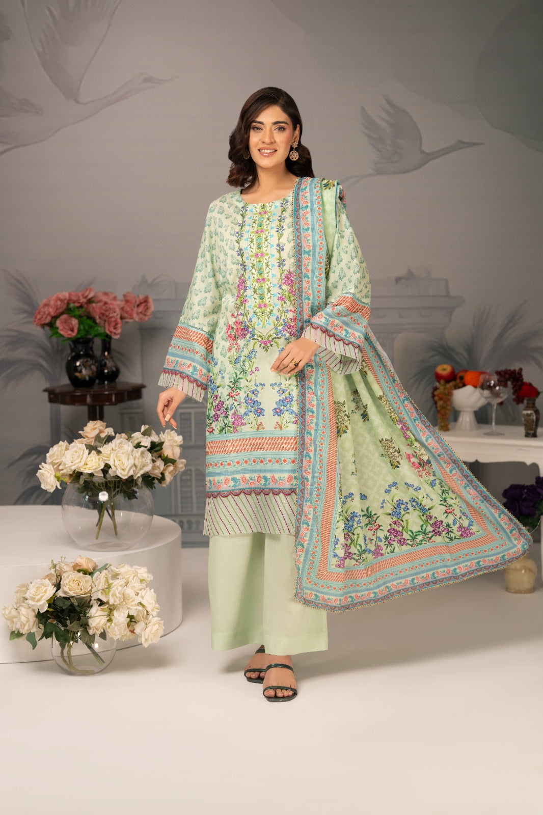 Zarwan by KBC Fashion – Embroidered Neckline | Lawn 3Piece suit (Light Green)