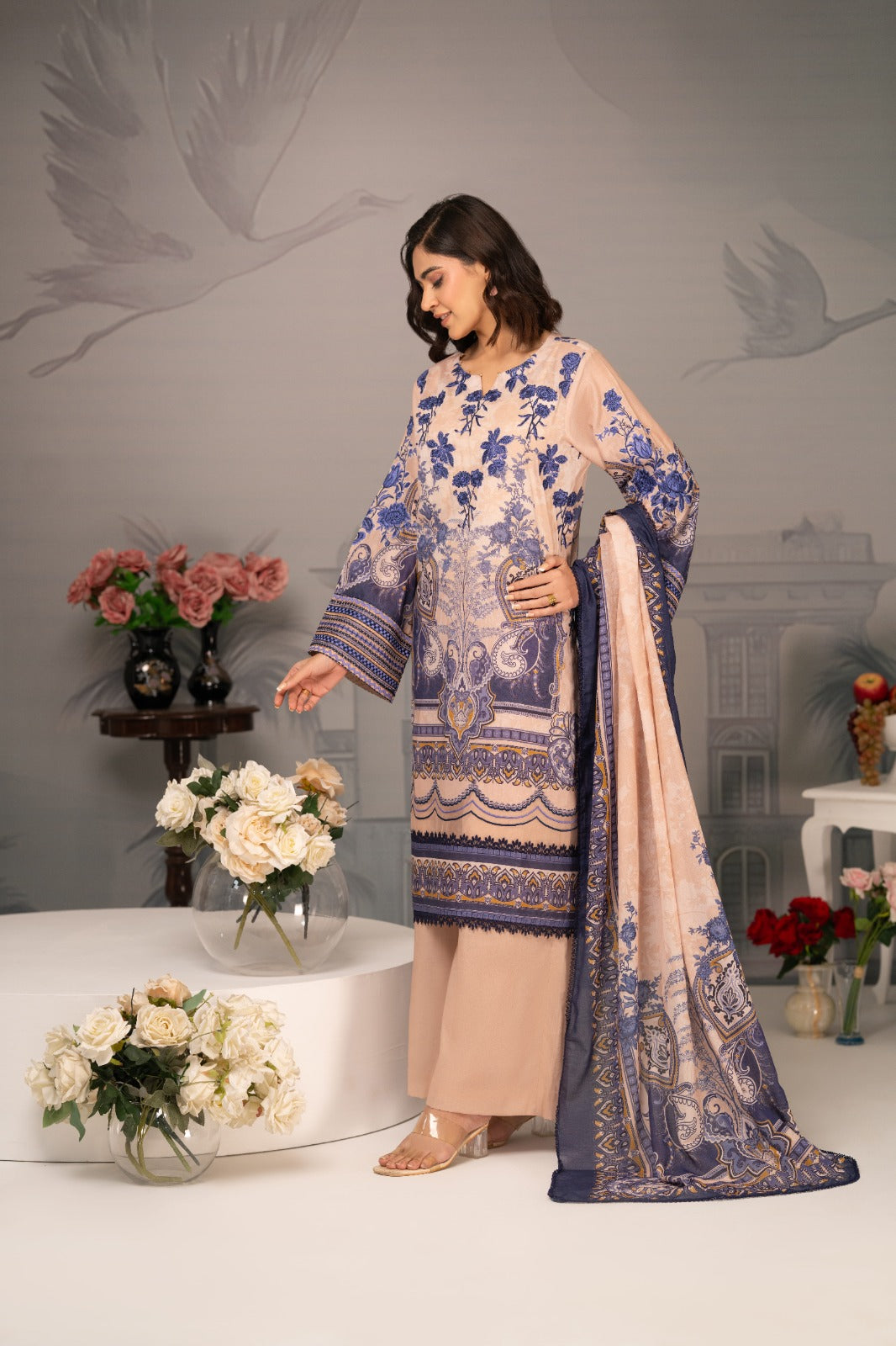 Zarwan by KBC Fashion – Embroidered Neckline | Lawn 3Piece suit (Navy Blue & Ivory)