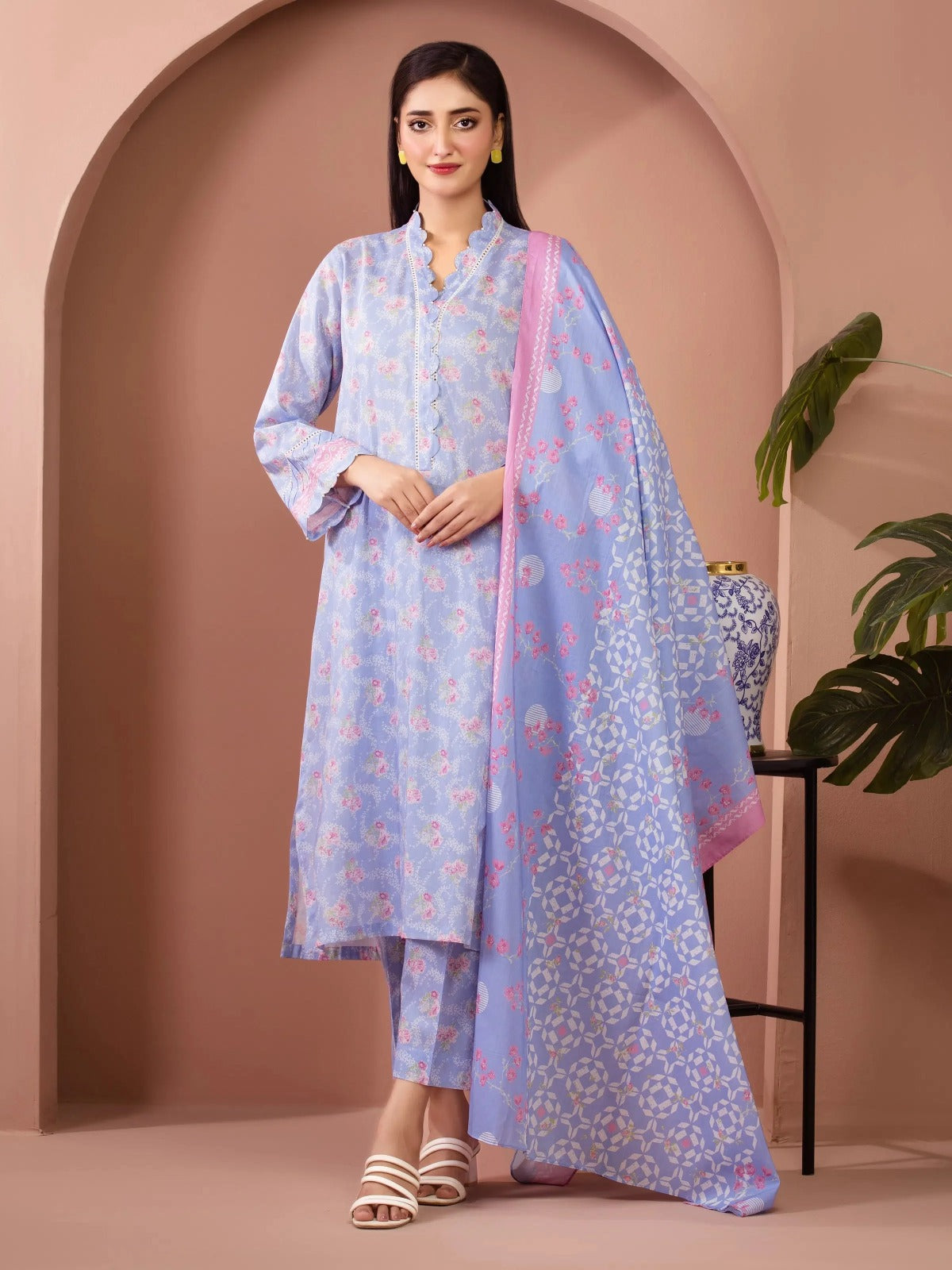 Edenrobe By Allure Unstitched Printed Lawn (lilac)