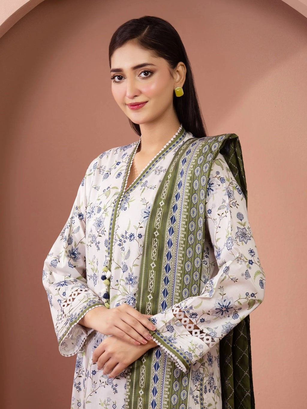 Edenrobe By Allure Unstitched Printed Lawn (White)