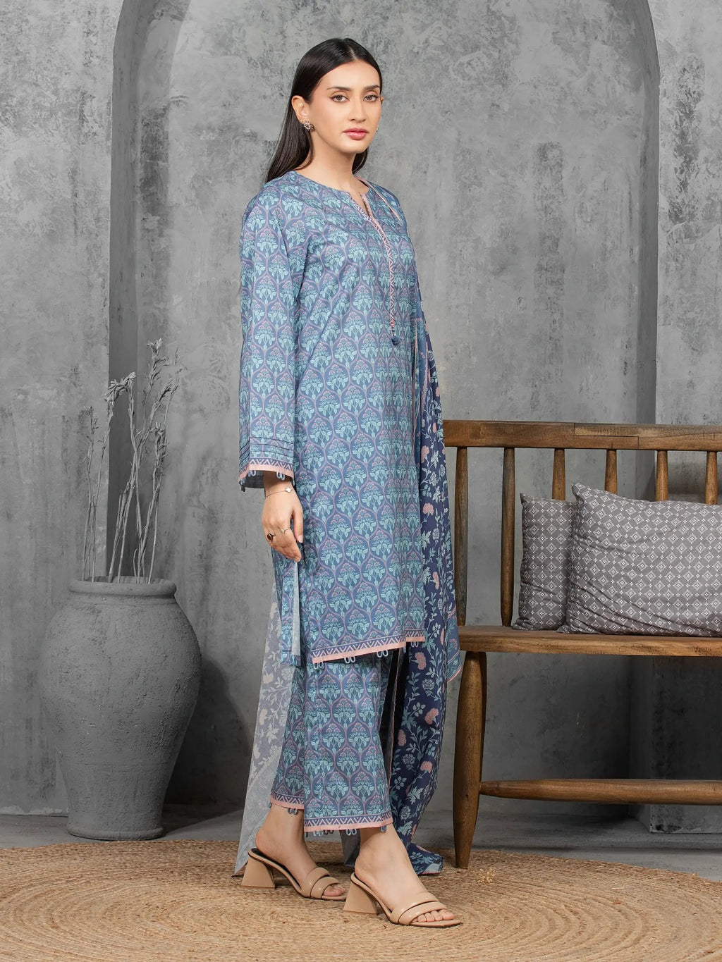 Edenrobe By Allure Unstitched Printed Lawn (Regent St blue)