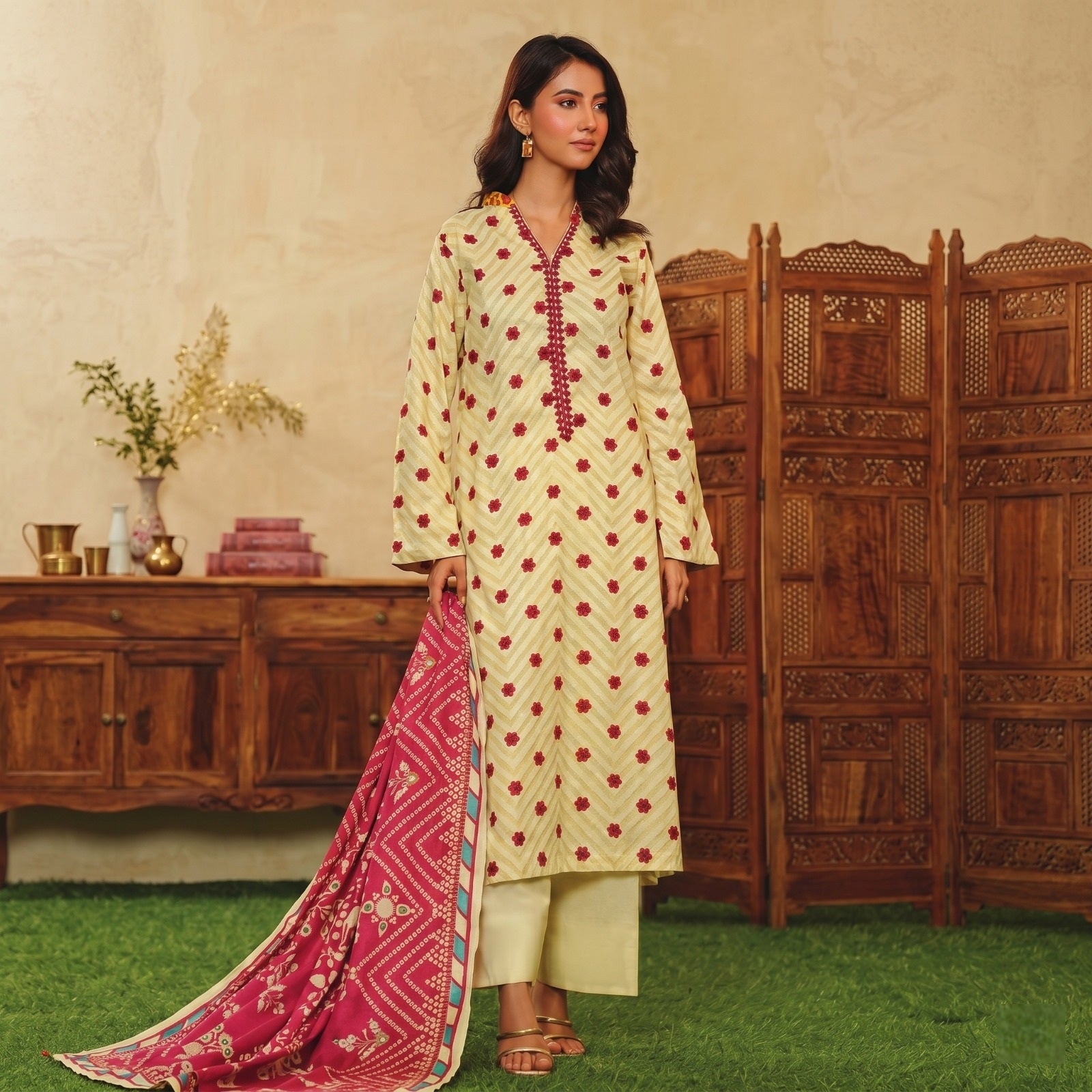 Mor Bagh By Beechtree Lawn Unstitched 3 Piece Suit