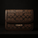 Coach Signature Crossbody Bag – Sleek. Stylish. Sophisticated.