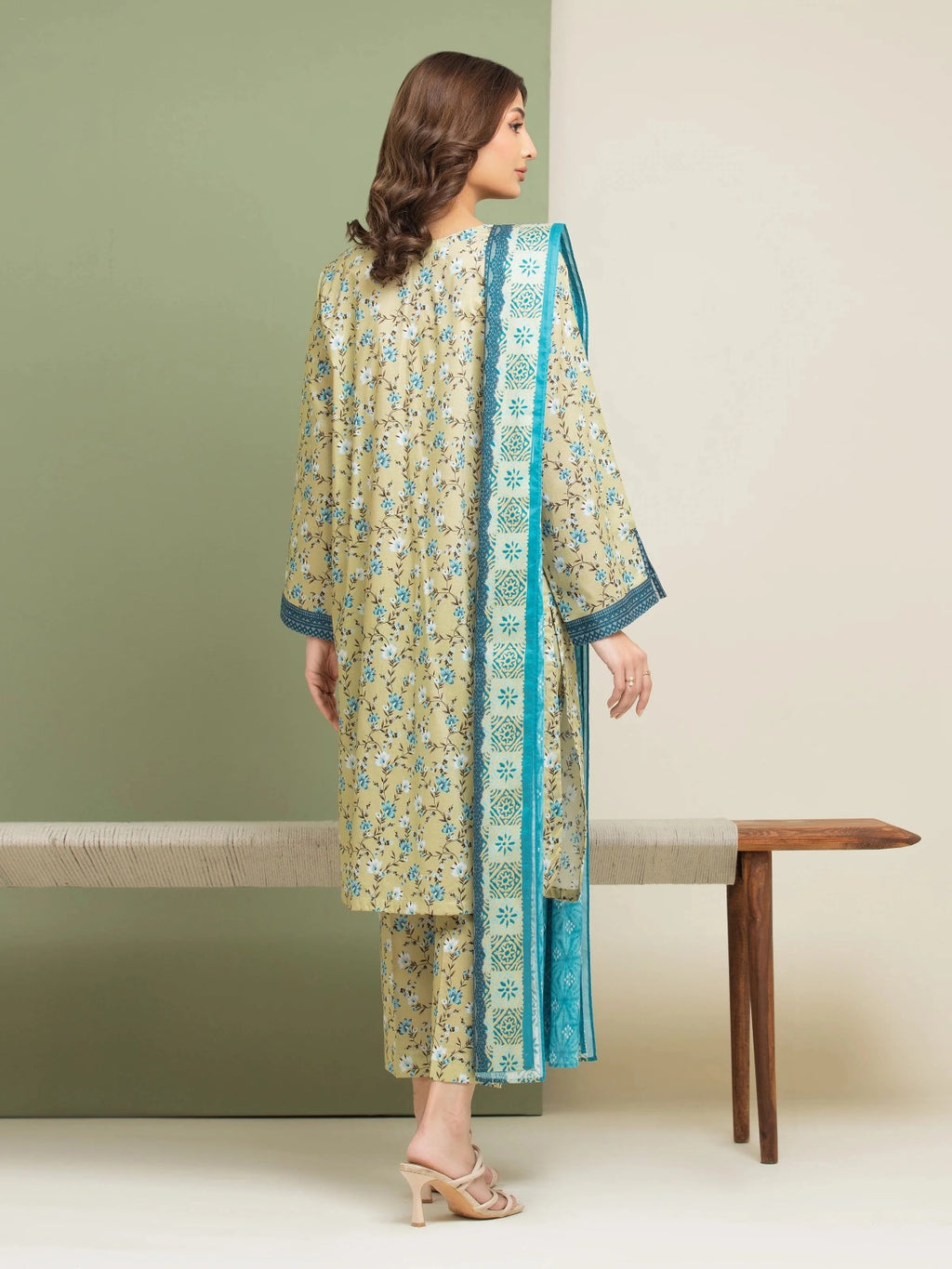 Edenrobe By Allure Unstitched Printed Lawn (Ash Green)
