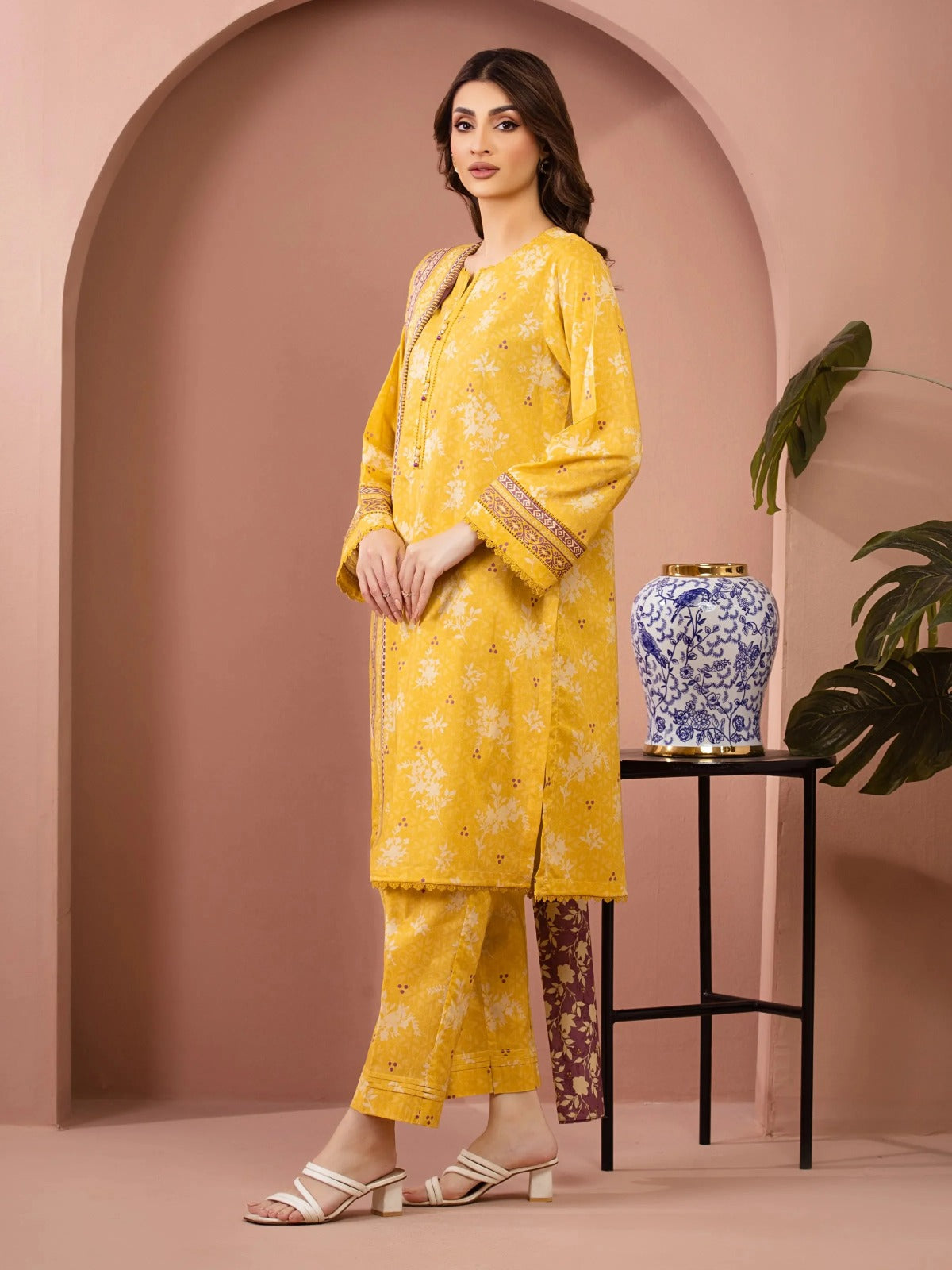 Edenrobe By Allure Unstitched Printed Lawn (Yellow)