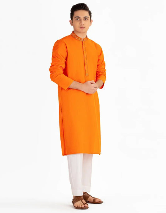 Semi-Formal Kurta For Teens With Printed Design On Front Embroidery