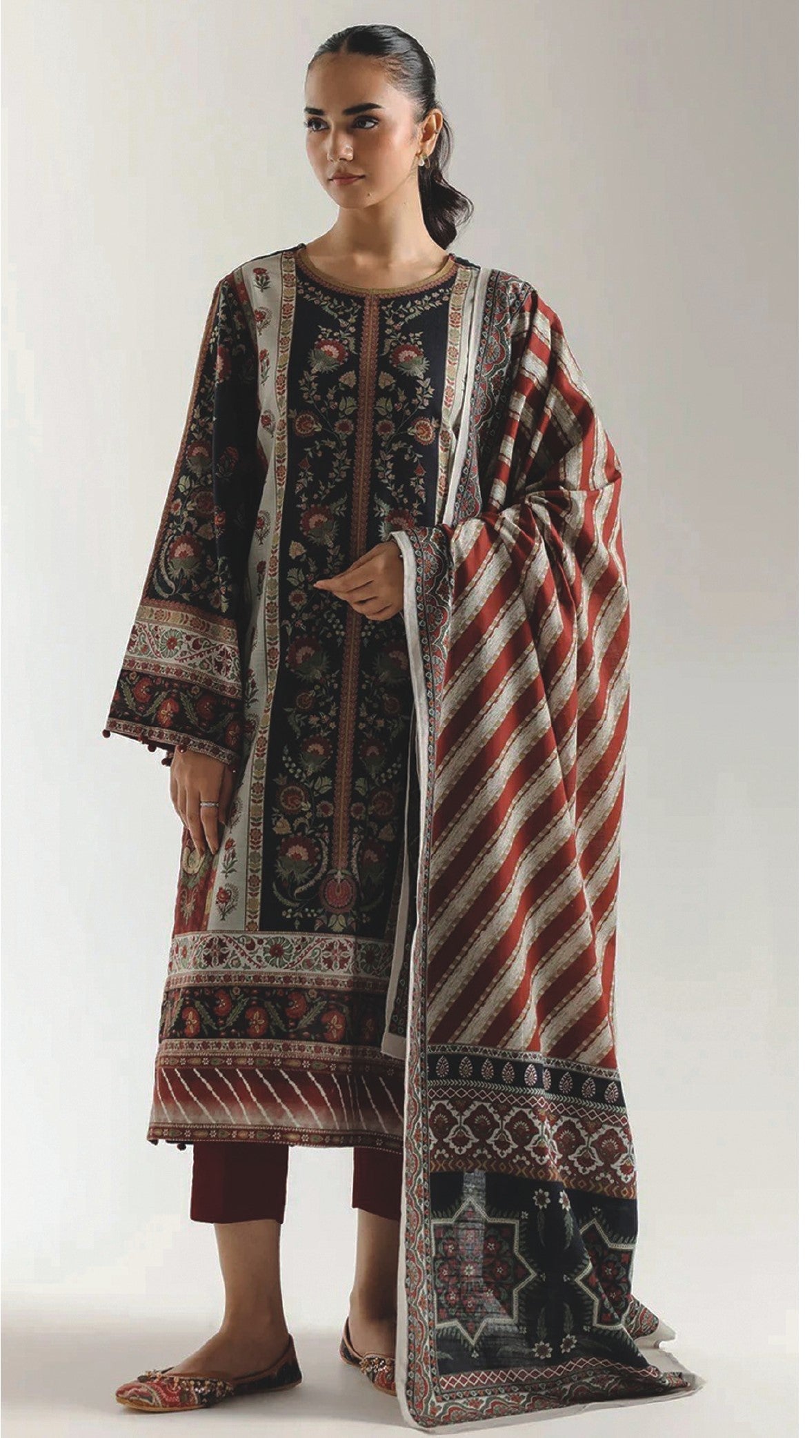 ETHNC Digital Printed Lawn 3 Piece Suit SS'26